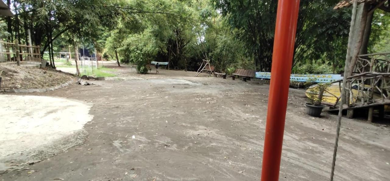 Gerbang Banyu Langit Cottage Bantul Ngoại thất bức ảnh